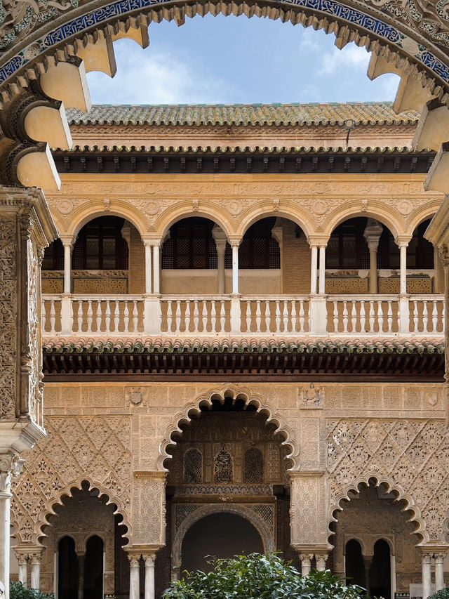 Be ready to get mindblown by this Islamic palace in Seville 