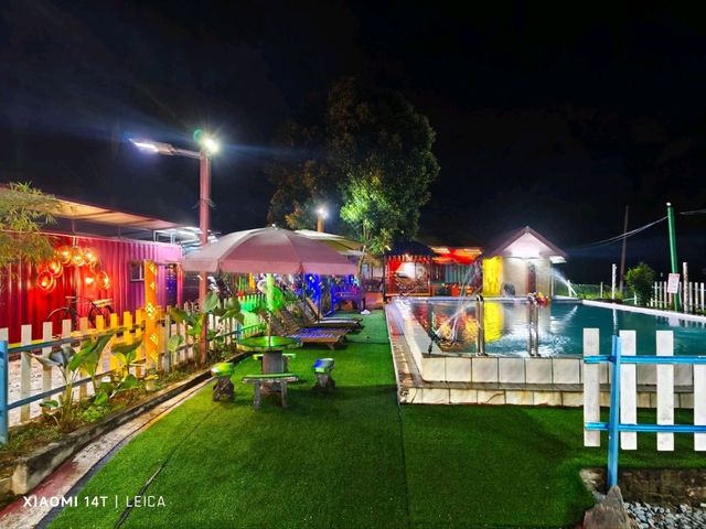 Tranquil Hideaway: Tropical Paradise Cabins in Taiping, Perak