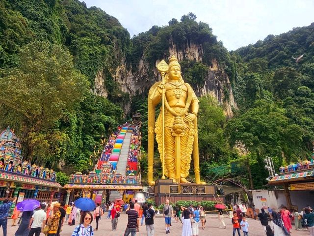 The magnificient Batu Caves Temple in Malaysia