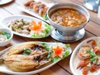 ร้านอาหารบรรยากาศแบบนี้อยู่กรุงเทพนะ