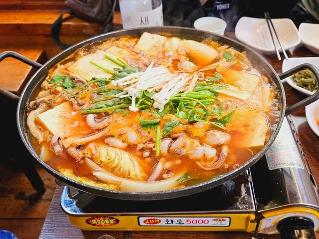 A nice restaurant at the hill below Bukhansan, Sandubujip
