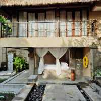 Timeless Paradise at Kamandalu Hotel