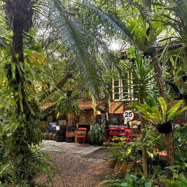 คาเฟ่สไตล์วินเทจ "Long-Dong หลงดง" 🌳🥤