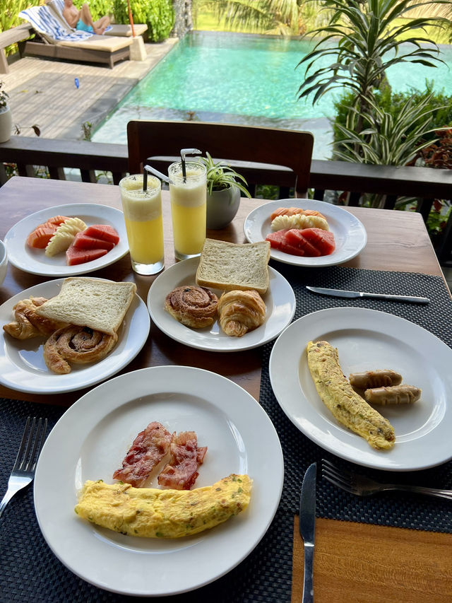 Spring in Bali: Breakfast Surrounded by Nature