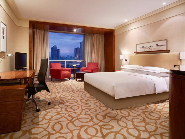 New Coast Hotel Manila 