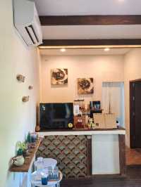 12 นาฬิกา คาเฟ่ลับ ลับ หลังราชมงคล