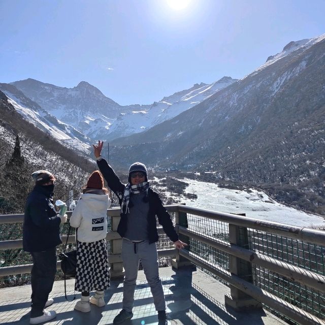 Frozen Wonderland: Huanglong's Winter Symphony