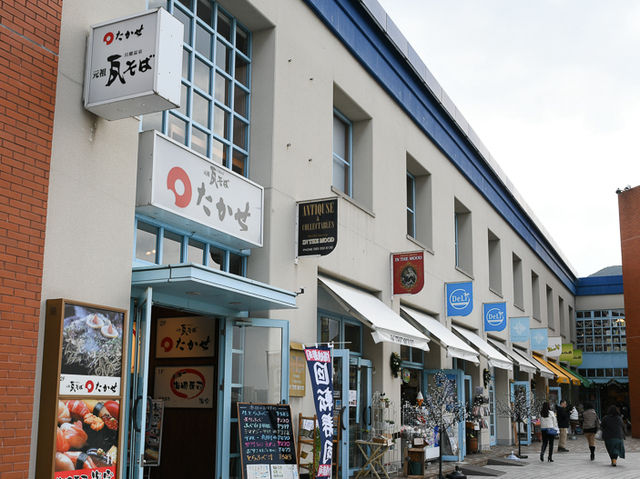 【熱々の瓦に驚き！元祖・瓦そばたかせで山口名物を堪能】