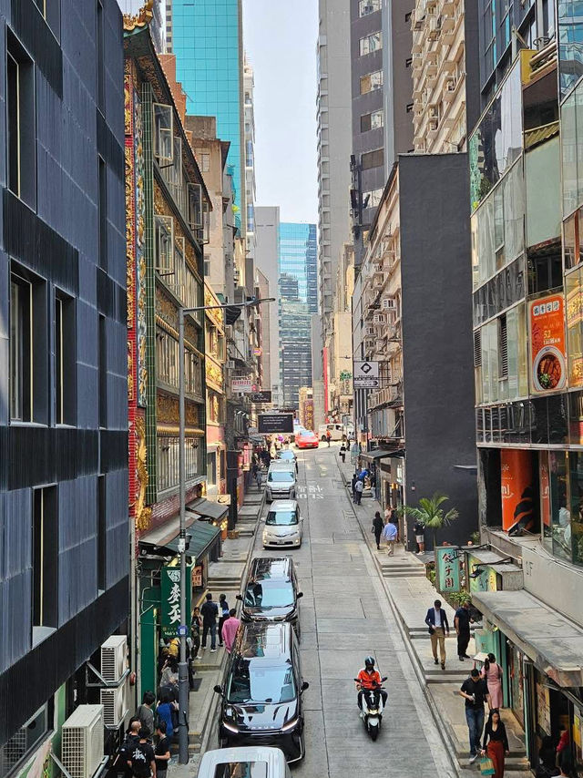 Stroll around the downtown of Hongkong