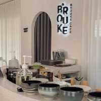 Brouke.cafe • Pattaya, Chonburi  🌴🏖️🌞🍃🌨️ 