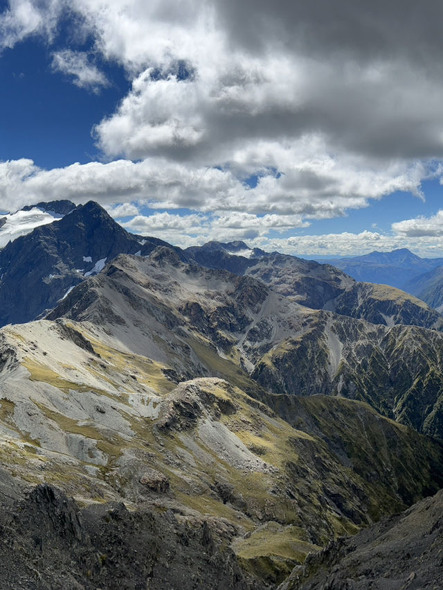 Alpine Adventure: Hike the Avalanche Peak Track in Arthur’s Pass