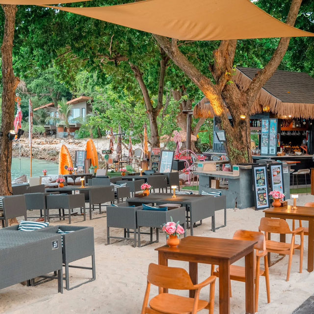 Samed Tropical Resort เกาะเสม็ด ระยอง ข