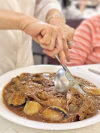 食物的態度是「食不厭精，膾不厭細」