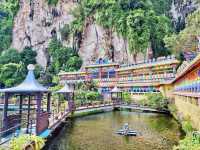 🦚 Monkeys, Murugan & Marble Steps: My Morning at Batu Caves🛕🌄