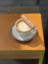 オープンしたばっかりの"Lazy Coffee"☕️