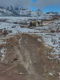 Breathing the Sky: A Calm Escape to Yak Meadow (牦牛坪) on Jade Dragon Snow Mountain