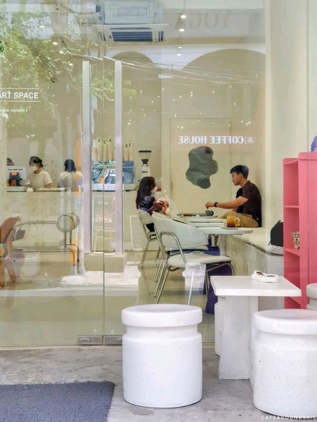XYZ Cafe & Artspace