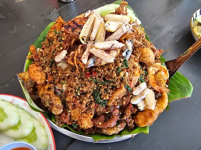 โคตรกะเพราถาดBy.ChefTon