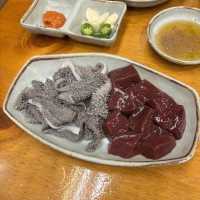 🇰🇷【韓国】生レバーが最高！(^^)ユッケチャメチッ！
