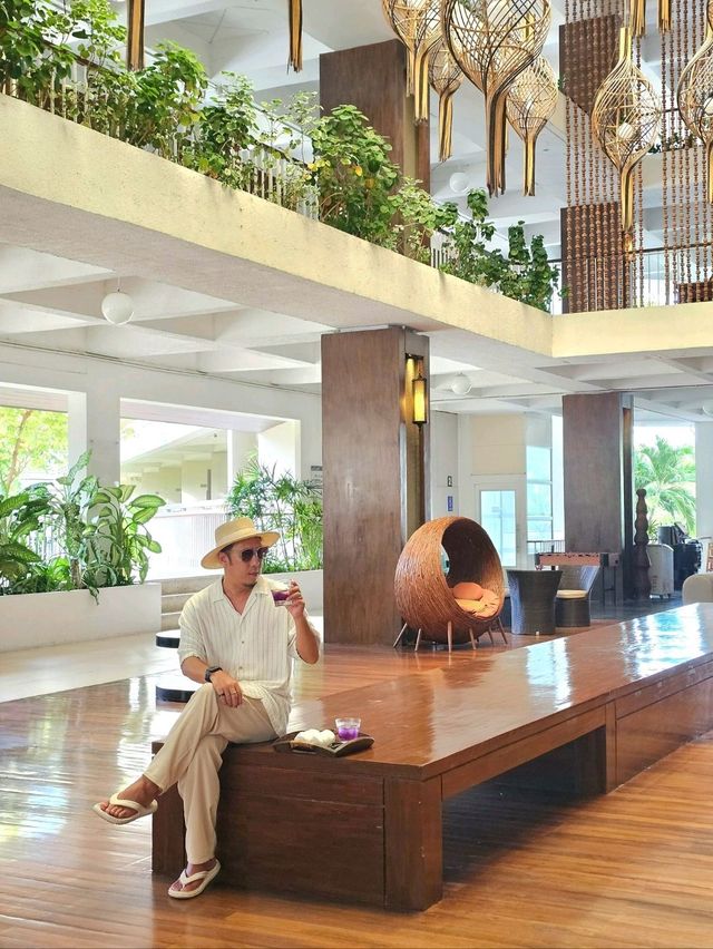พักโรงแรมวิวทะเลสวยใจละลาย ที่นี่ รีเจ้นท์ ชะอำ