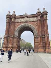 Hola Barcelona เมืองแห่งสถาปัตยกรรมสุดฮิป
