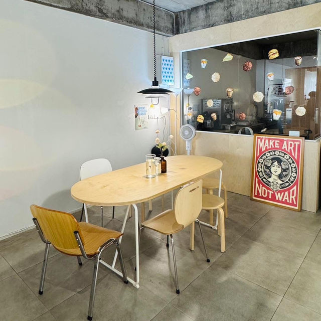 คาเฟ่ย่านสันกำแพง เชียงใหม่ "Nim cafe"