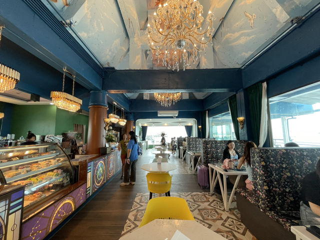 คาเฟ่บนสะพาน