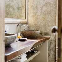 A Haven of Chic Tranquility