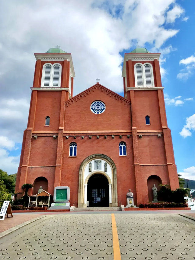 A Local Day in Nagasaki – Scenic Strolls, Soulful Moments & a Very Good Plate of Food