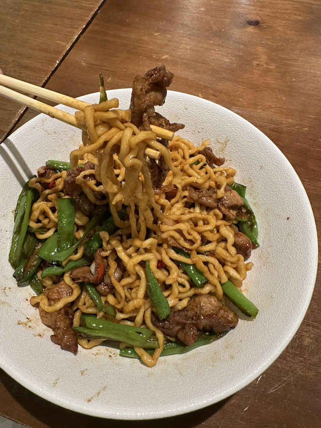 รีวิวสตรีทฟู้ดร้านลับที่บะหมี่อร่อยมาก ที่เซี่ยงไฮ้