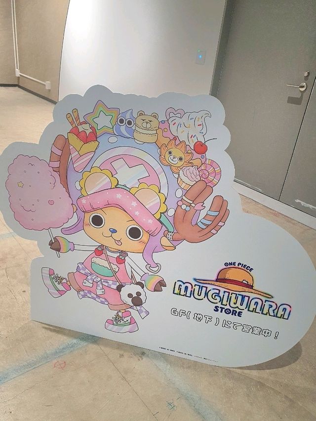 하라주쿠에 새로 생긴 원피스 굿즈샵🍭