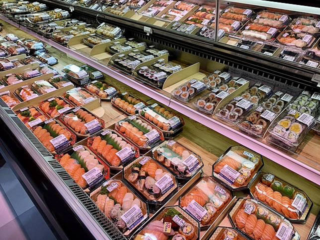 食在香港Don Don Donki ✨🥢 肥美三文魚腹刺身壽司推介🍣