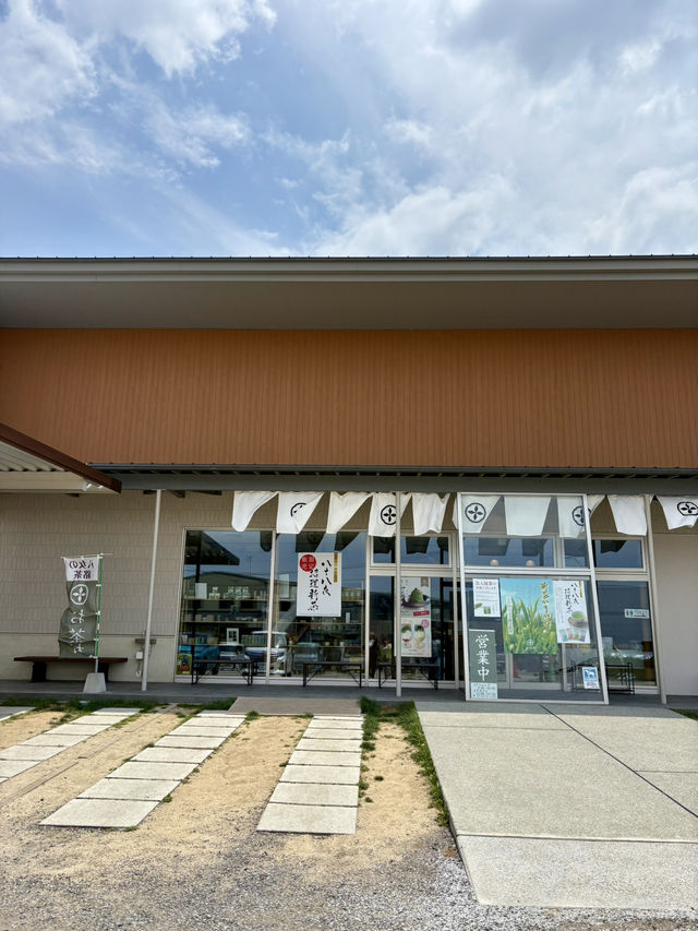【福岡県:八女】茶畑を一望できる八女茶専門カフェ