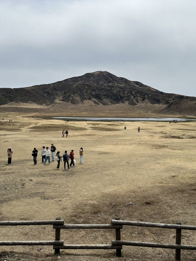 ［福岡🇯🇵絕景］｜活火山🌋｜一望無際的草原🐎 