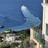 Capri: Italy's Iconic Island Paradise! 💎🌊