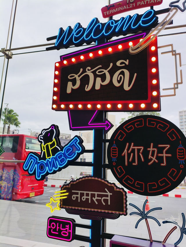 芭達雅｜來到巴黎鐵塔 忍不住狂拍照又逛到不想回家的理由 Terminal 21 Pattaya 超美機場主題商場太好逛！