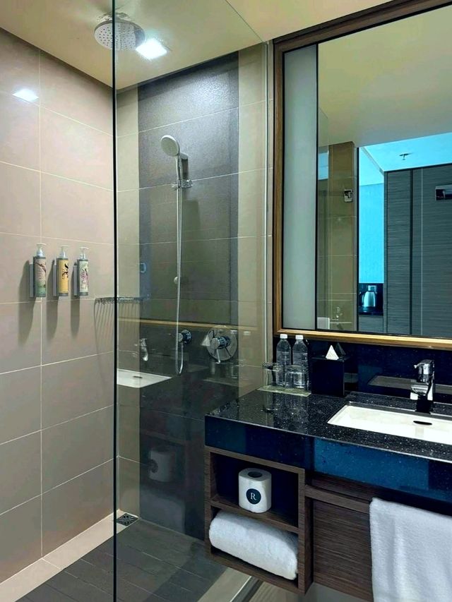 A Pleasant Business Trip Stay at Renaissance Johor Bahru Hotel. 