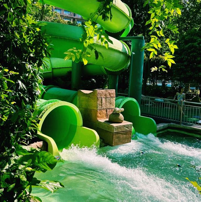 新加坡聖淘沙水樂園遊玩攻略，適合夏日打卡遊玩