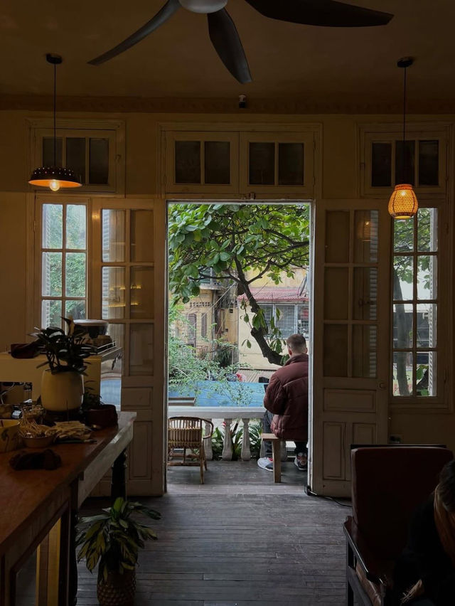 Hanoi Neighbors