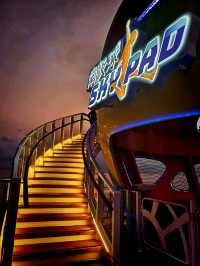 Cruising & Snoozing: The Art of Doing Less at Sea