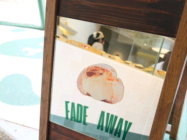 Fade Away 🌴🌴🌴 บางแสน ชลบุรี