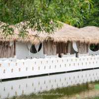 ห้องพักกลางน้ำ เมืองนครศรีฯ
