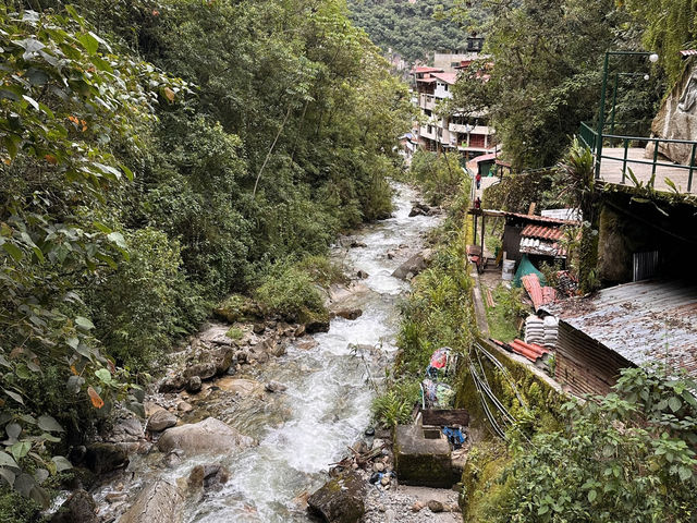 【マチュピチュ村（アグアスカリエンテス）温泉｜登山後にふわっと癒される渓谷の隠れ家♨️】
