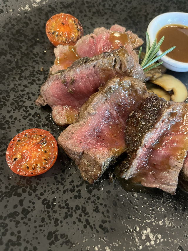🥩 35 Dry Aged Beef – Beef Heaven in BKK