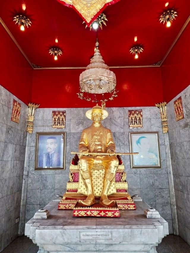 ชมวัดพระแก้วและวัดชนะสงคราม✨️