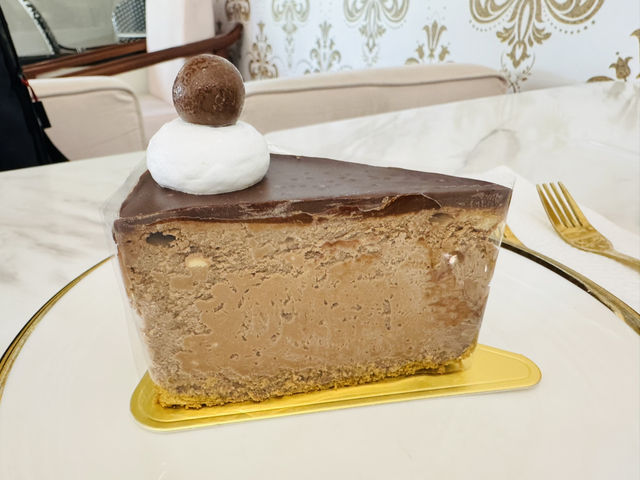 Savor the Sweet Life at Luxcious Café