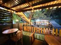 Chill by the Lake at Mealia Café