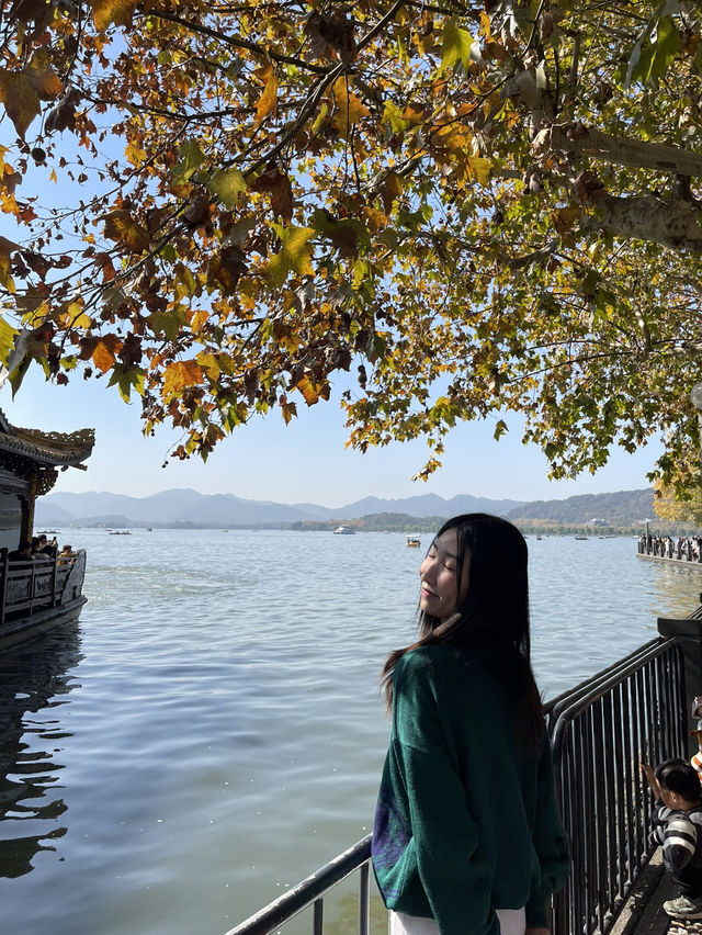 ทะเลสาบซีหู (West Lake) หางโจว 🌅
