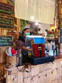 คาเฟ่ SHIRAKAWA-GO ที่สวนผึ้ง