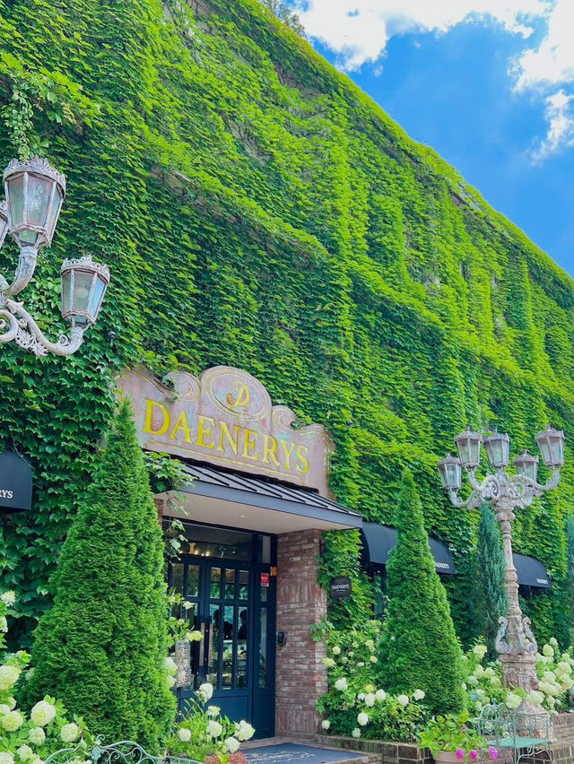 🇰🇷 Seoul Suburb Secret: A Real-Life Emerald Escape by the River 🌿